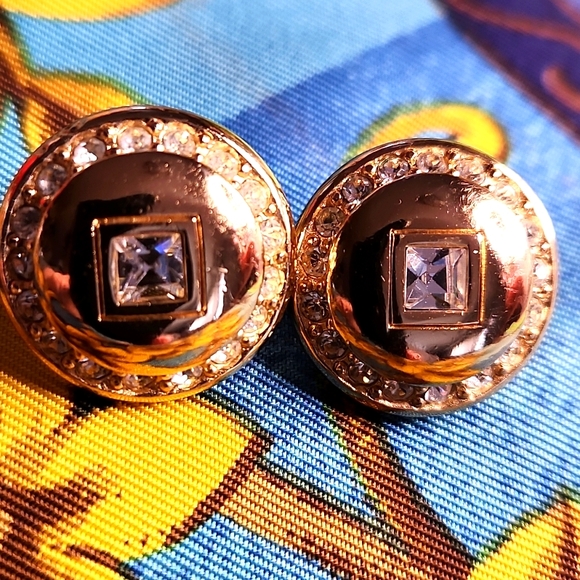 BURBERRY🇬🇧 Round Earrings with Rhinestone Center 🇬🇧 - Picture 5 of 5